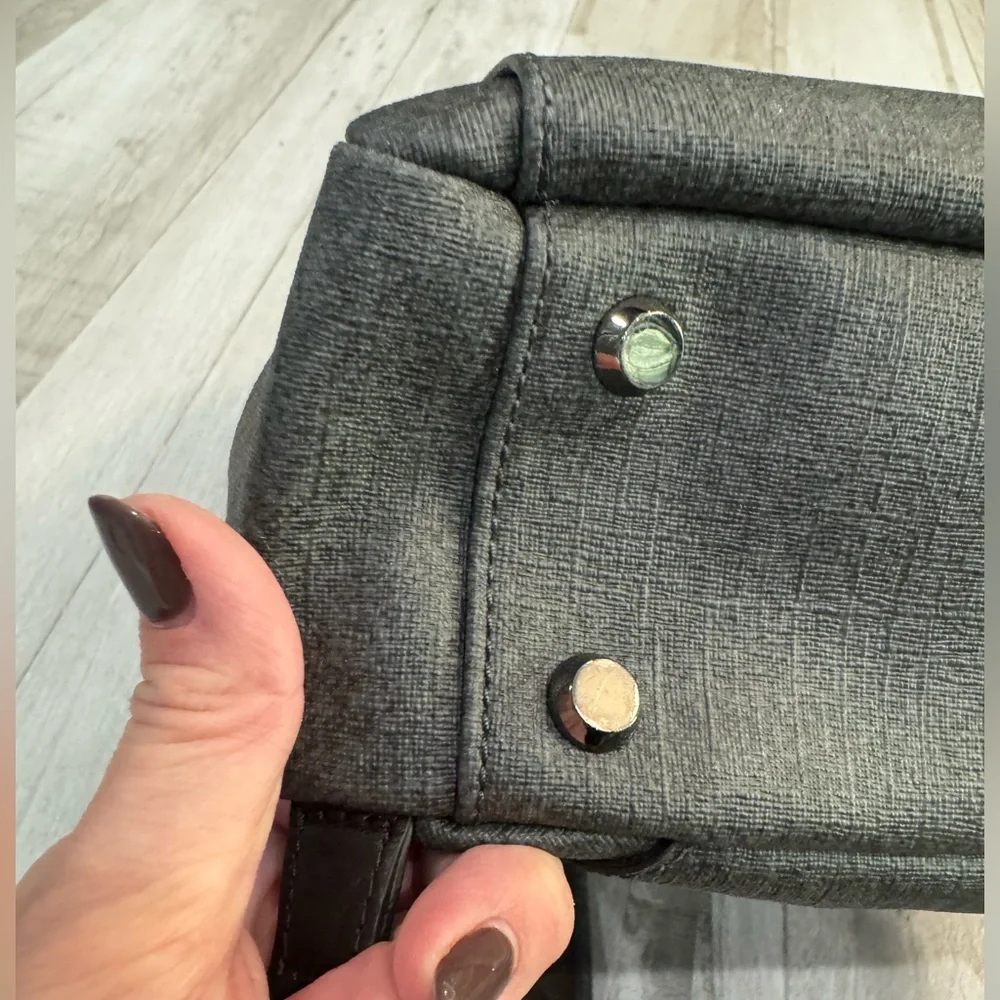 TUMI laptop bag. New without tags. Never been used. So classic - Picture 6 of 15